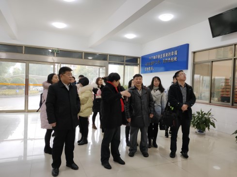 參觀交流促成長(zhǎng)，標(biāo)桿院校樹“標(biāo)桿”
